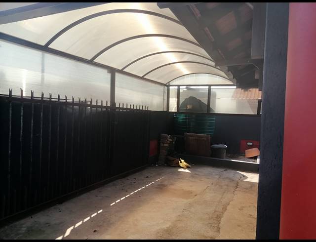 4 BEDROOM HOUSE FOR SALE IN TLHABANE WEST